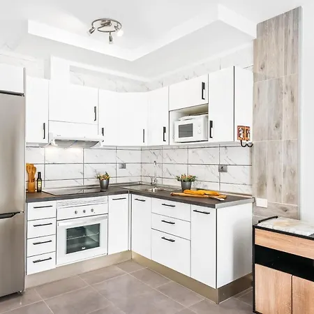 374 Atlantic View 1 Bedroom, Terrace, And Heated Pool